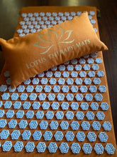 Load image into Gallery viewer, Acupressure Lotus Therapy Mat,Pillow and Bag - Orange
